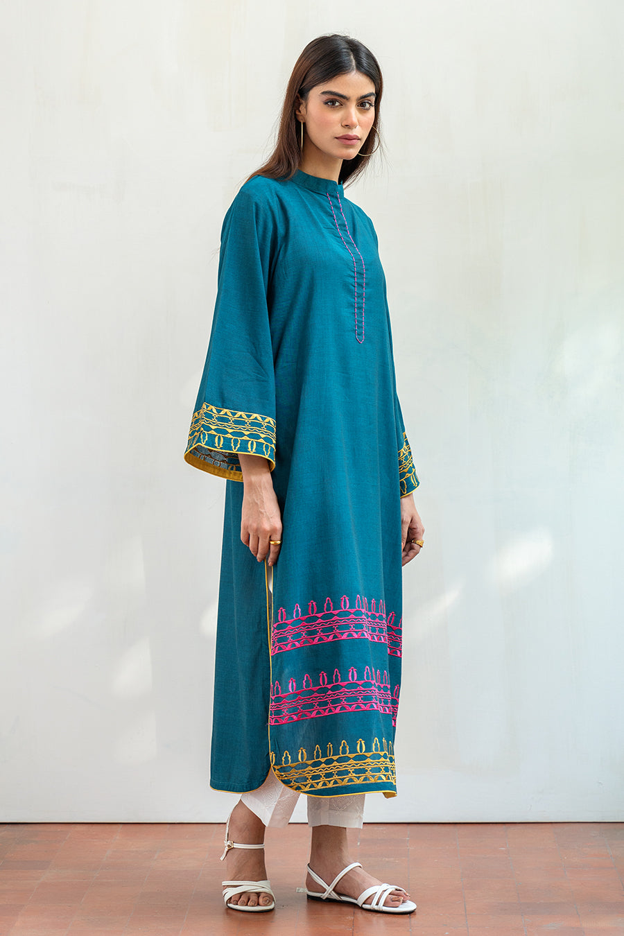 EMBROIDERED SHIRT