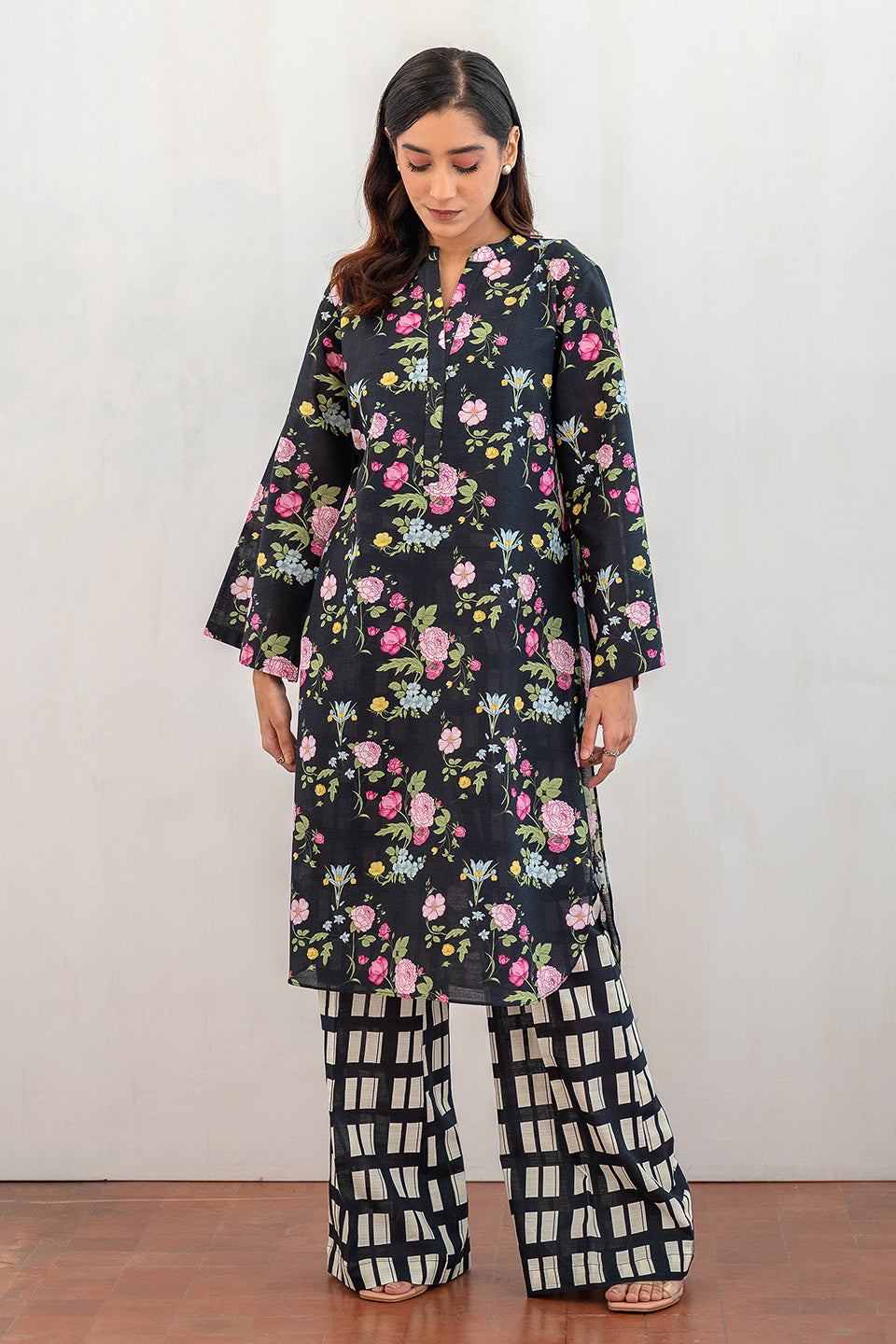 2 PIECE EMBROIDERED SUIT