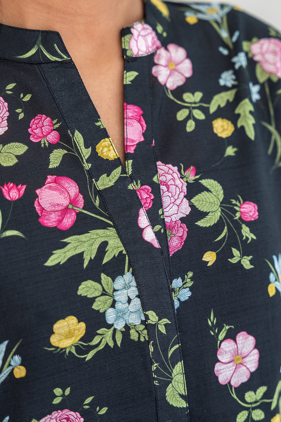2 PIECE EMBROIDERED SUIT