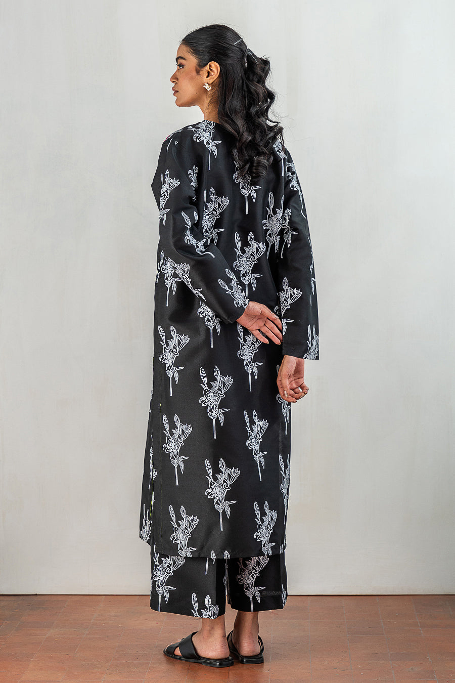 2 PIECE EMBROIDERED LUXURY SUIT
