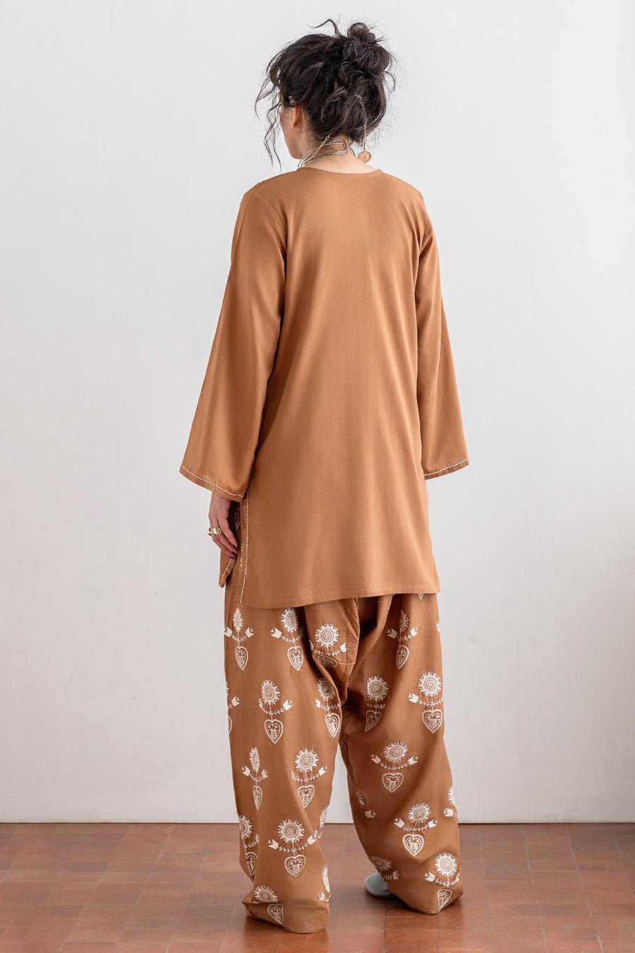 2 PIECE EMBROIDERED LAWN SUIT