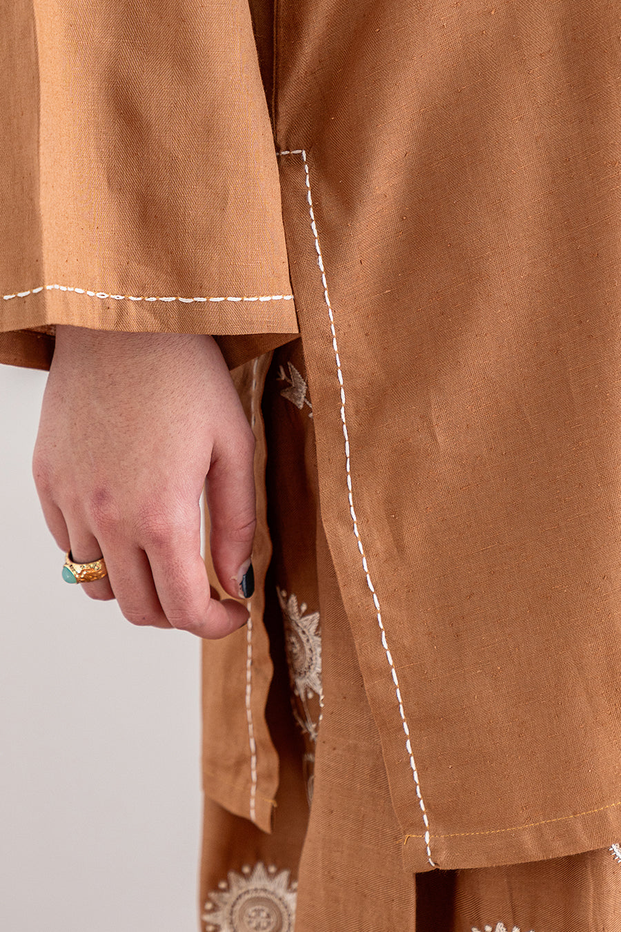 2 PIECE EMBROIDERED LAWN SUIT