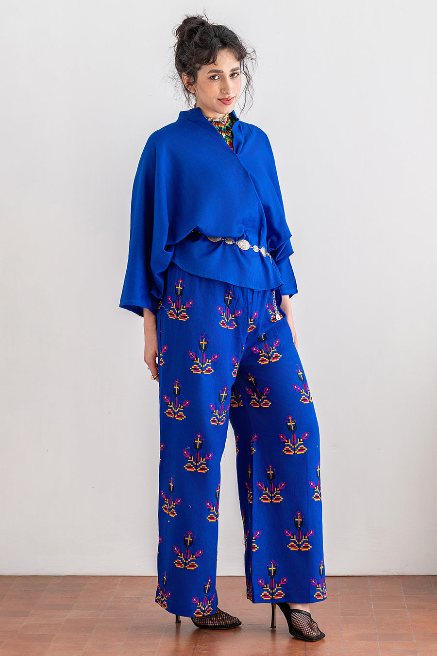 2 PIECE EMBROIDERED LAWN SUIT