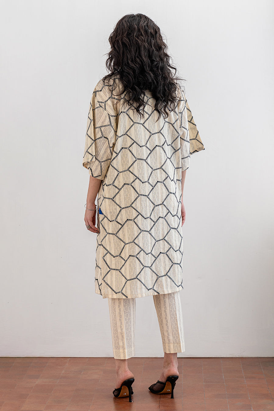 2 PIECE EMBROIDERED LAWN SUIT