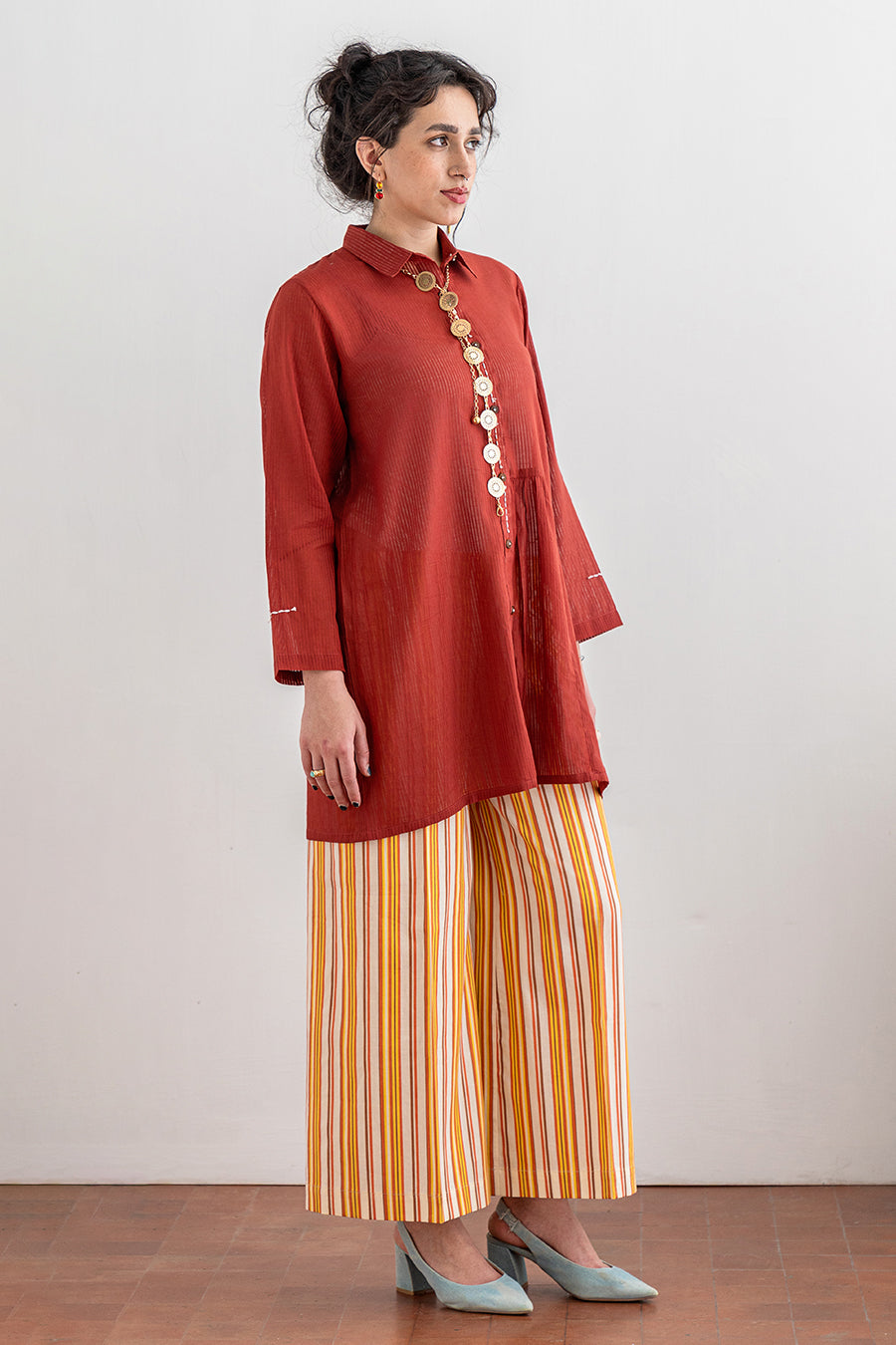 2 PIECE EMBROIDERED LAWN SUIT