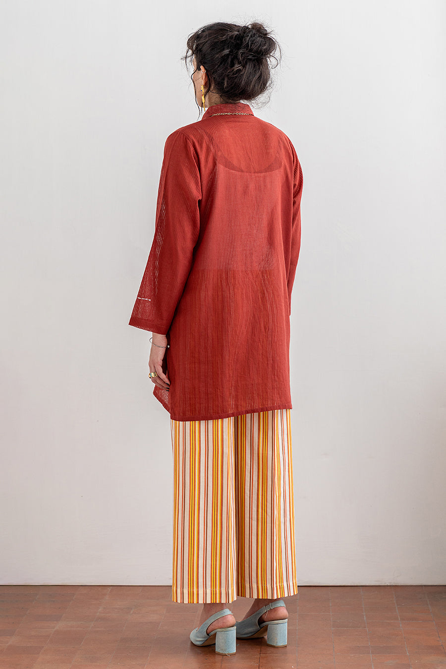 2 PIECE EMBROIDERED LAWN SUIT