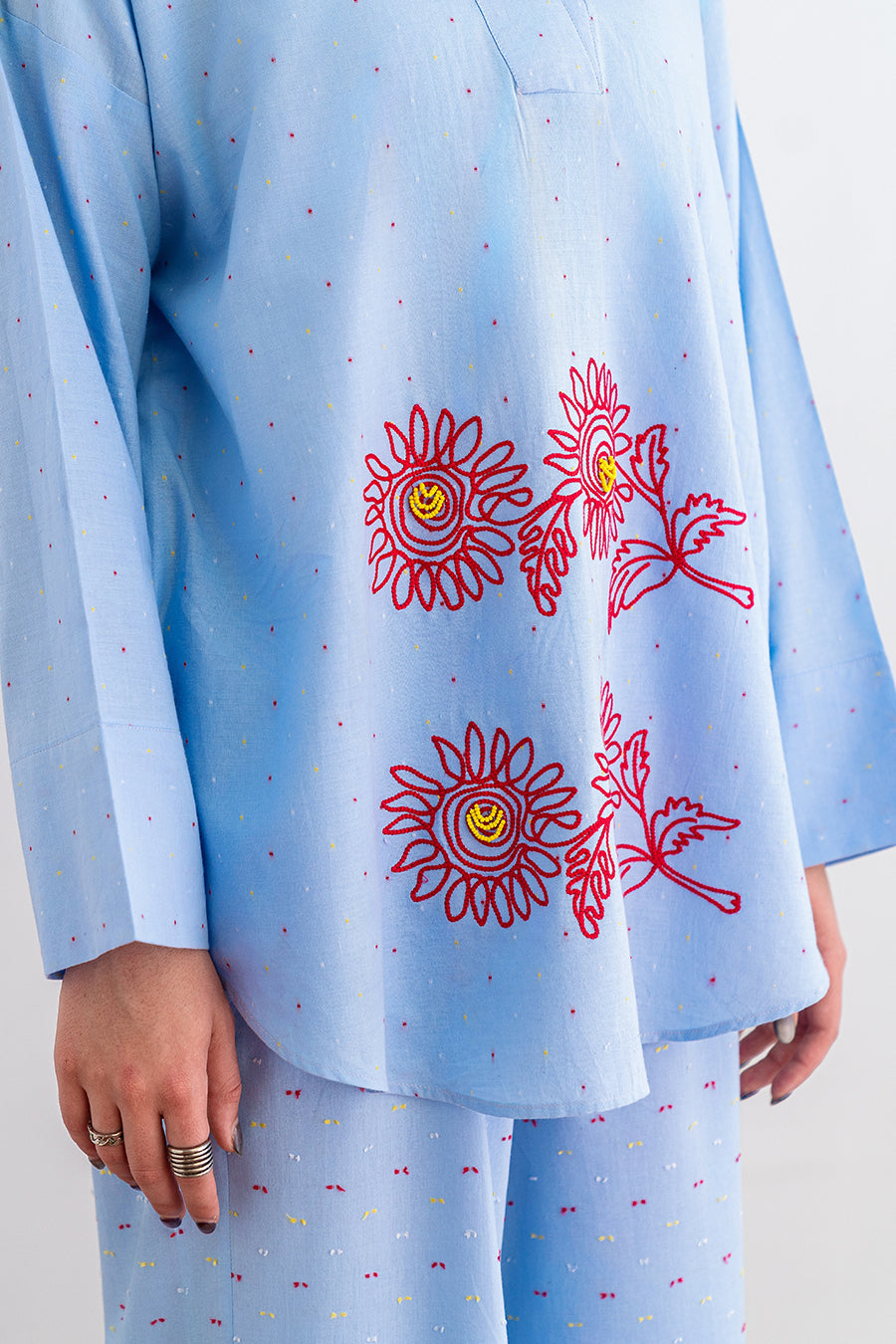 2 PIECE EMBROIDERED JACQUARD SUIT