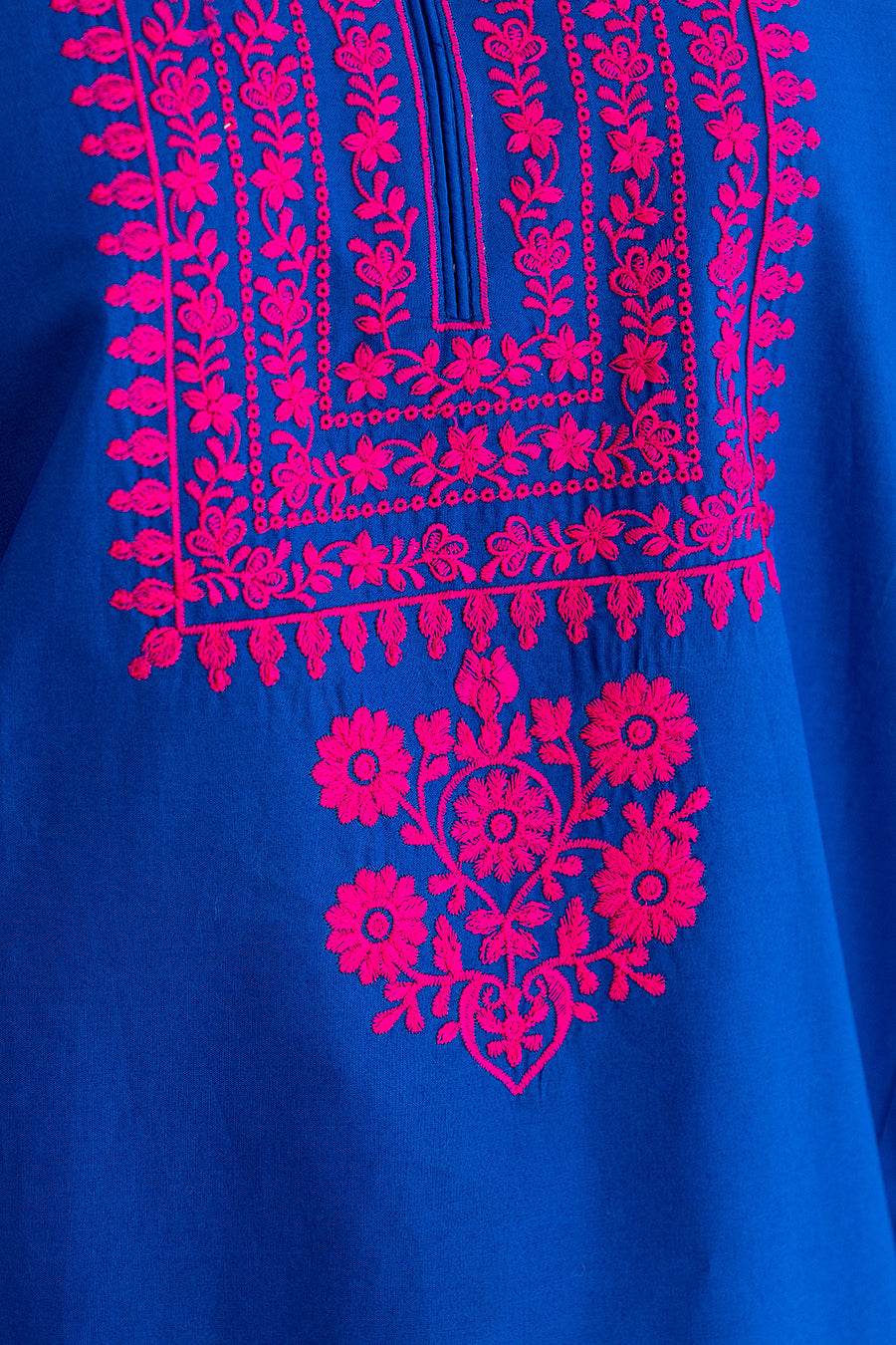 EMBROIDERED SET