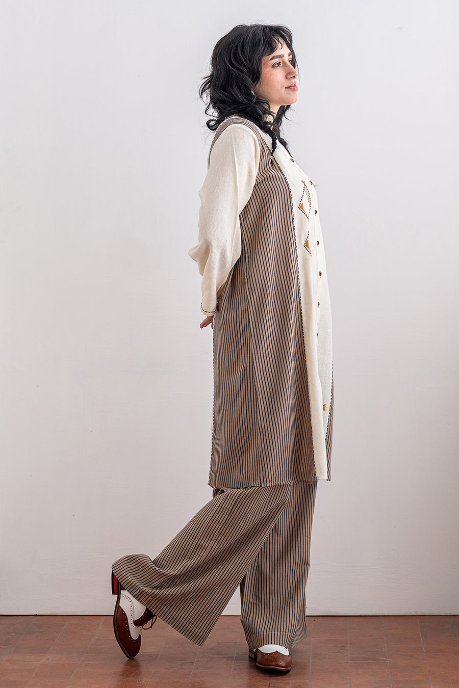 2 PIECE EMBROIDERED SUIT