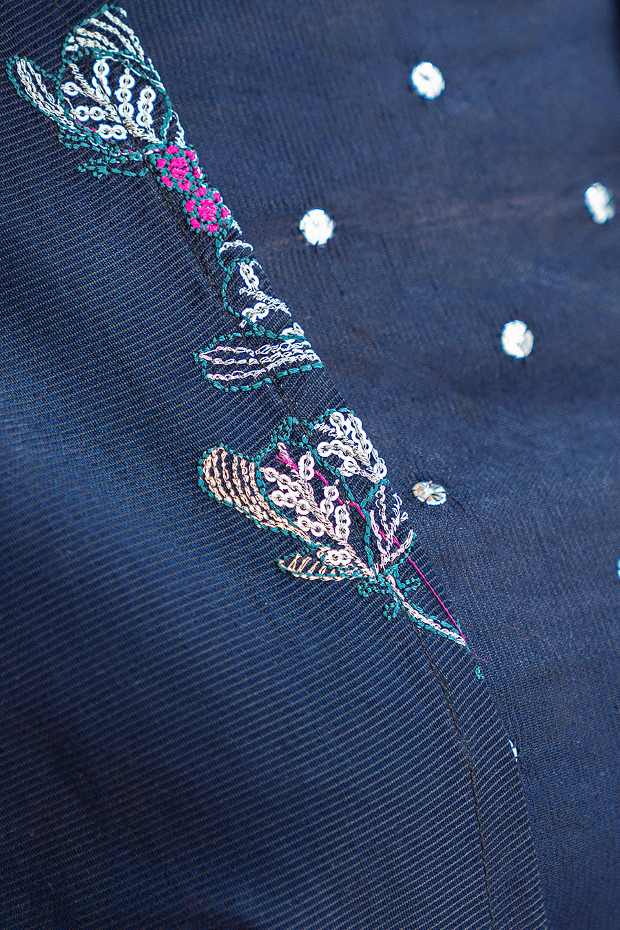 3 PIECE EMBROIDERED SUIT - LUXURY PRET