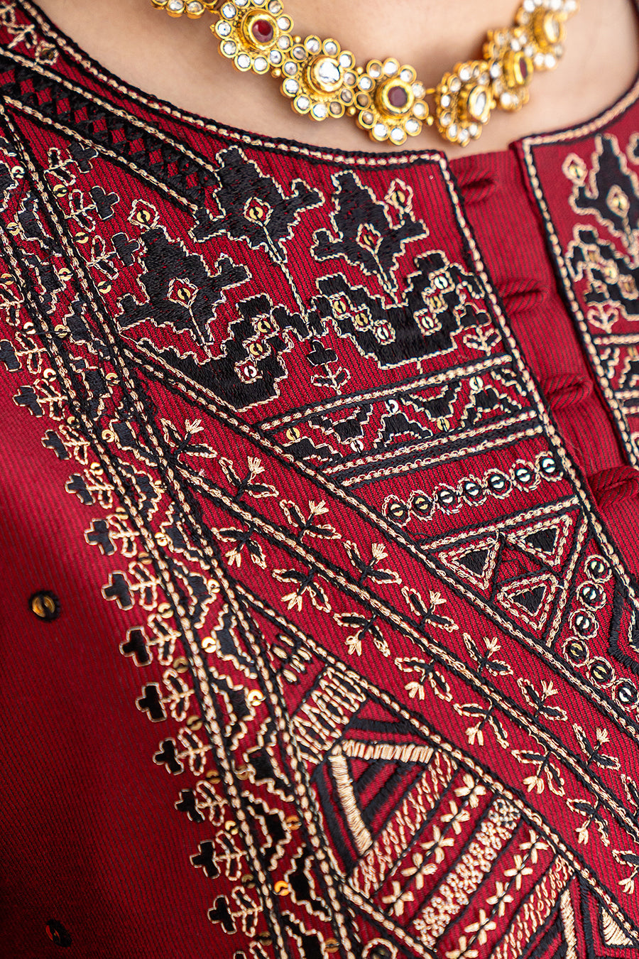 2 PIECE EMBROIDERED SUIT - LUXURY PRET