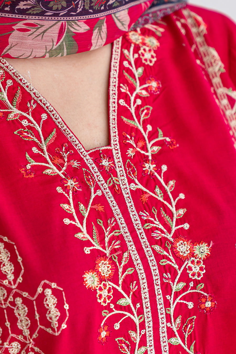 3 PIECE EMBROIDERED SUIT - LUXURY PRET