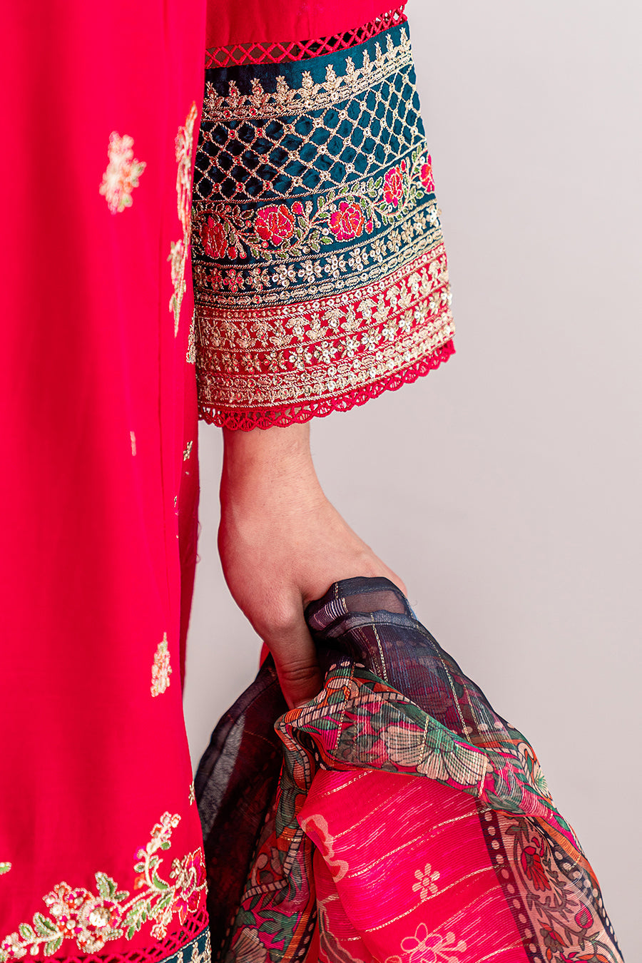 3 PIECE EMBROIDERED SUIT - LUXURY PRET