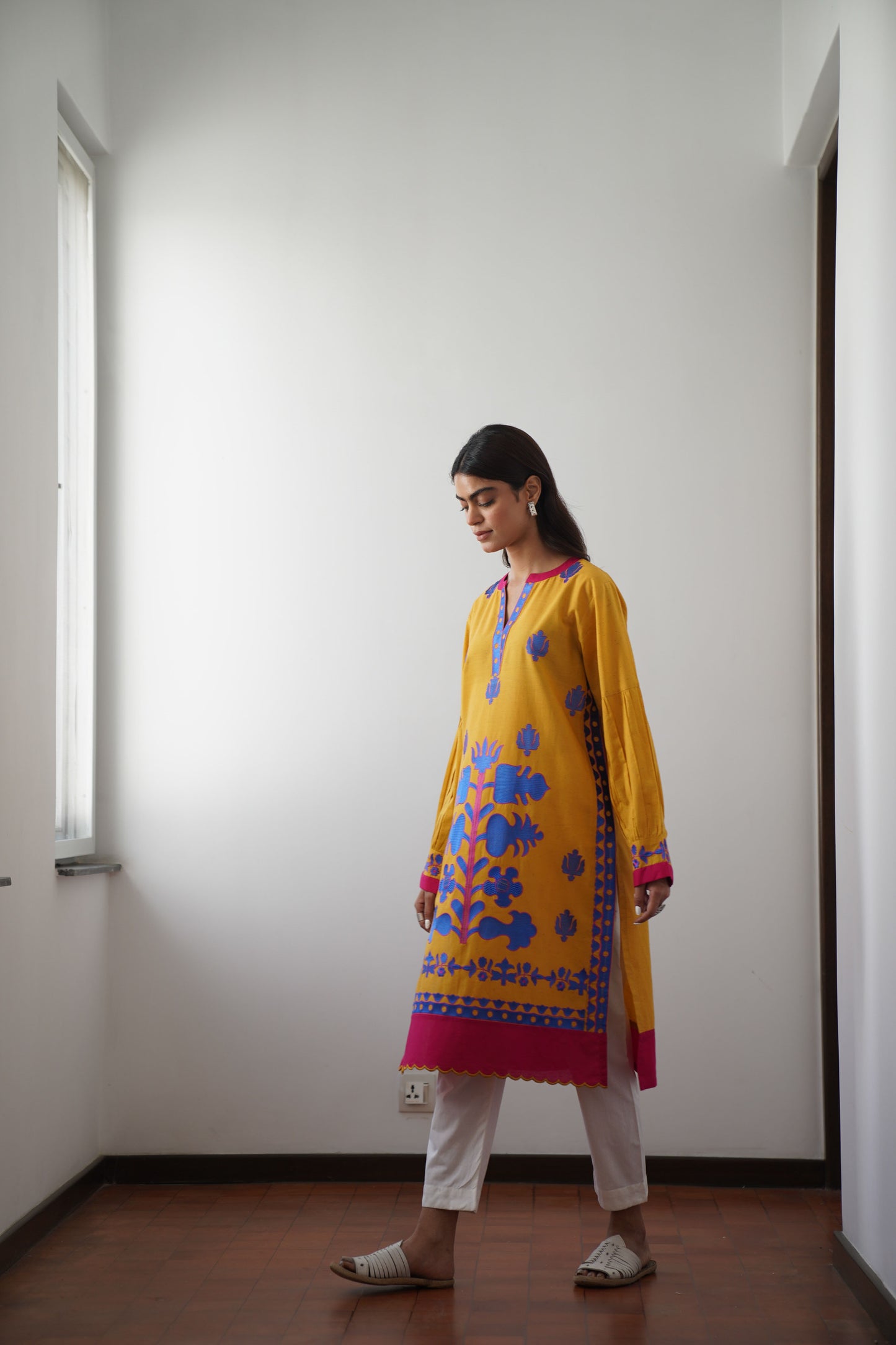 EMBROIDERED SHIRT