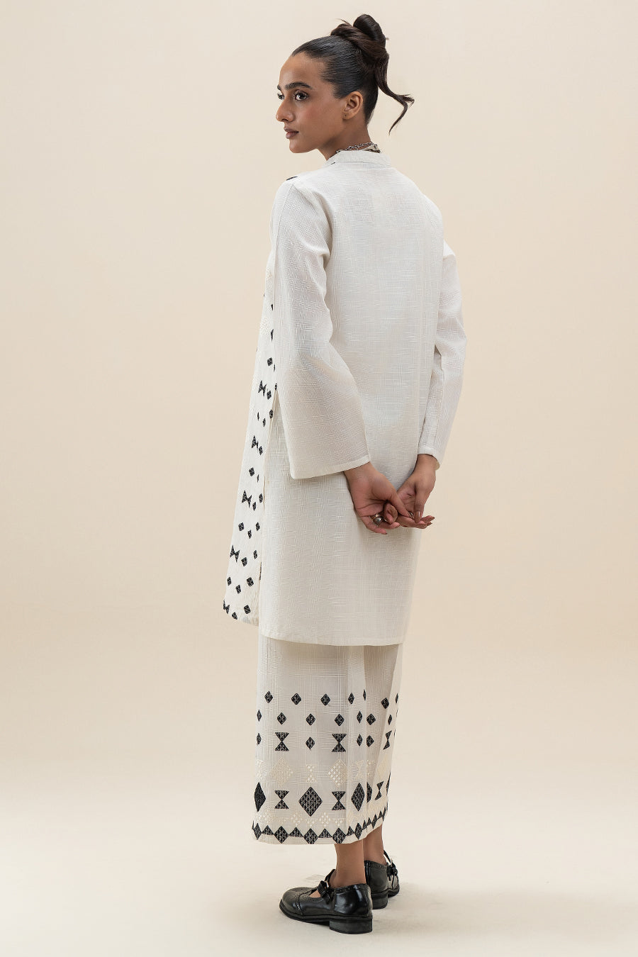 2 PIECE TEXTURED LAWN SUIT