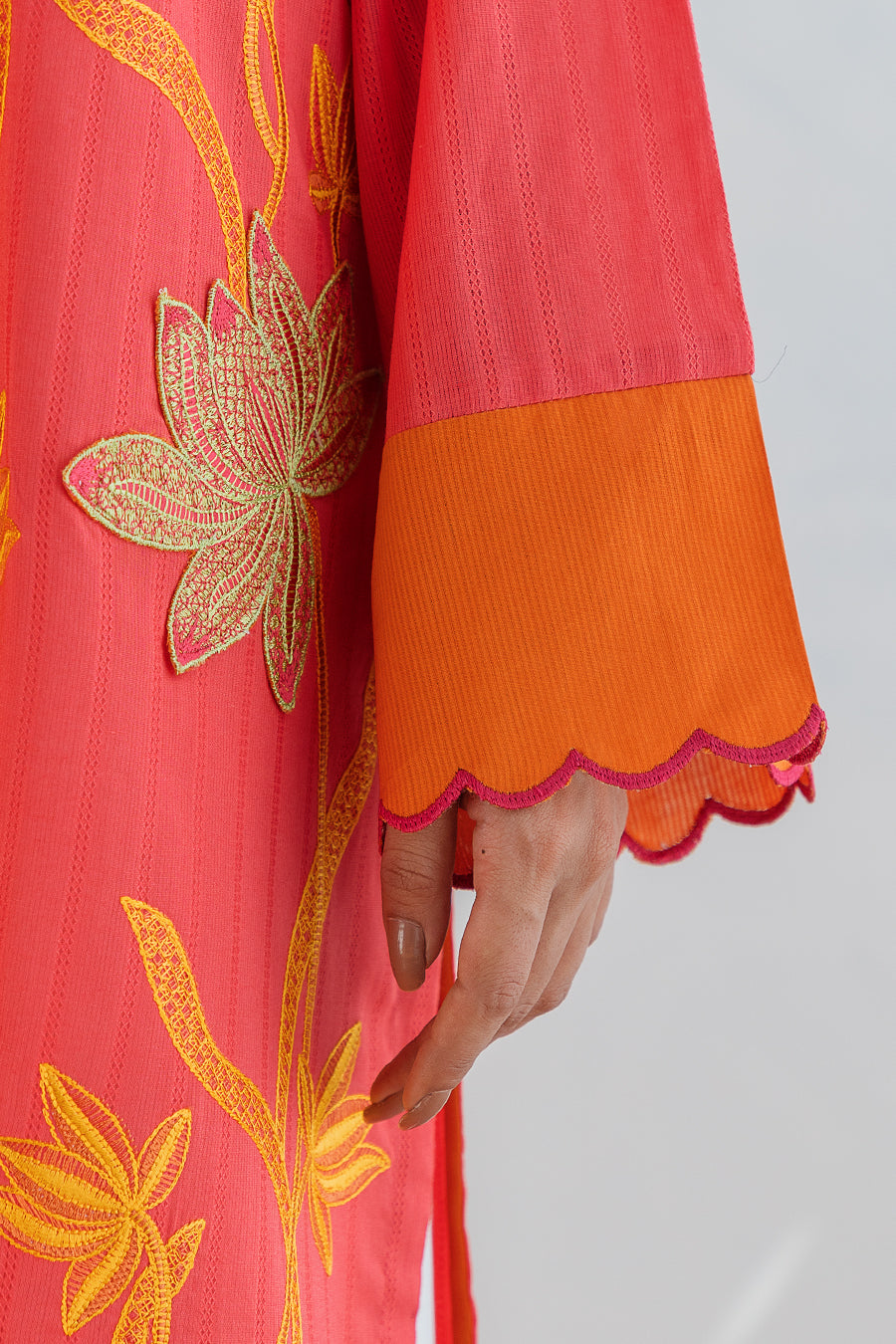 EMBROIDERED SHIRT