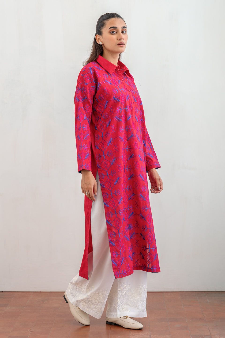 EMBROIDERED SHIRT