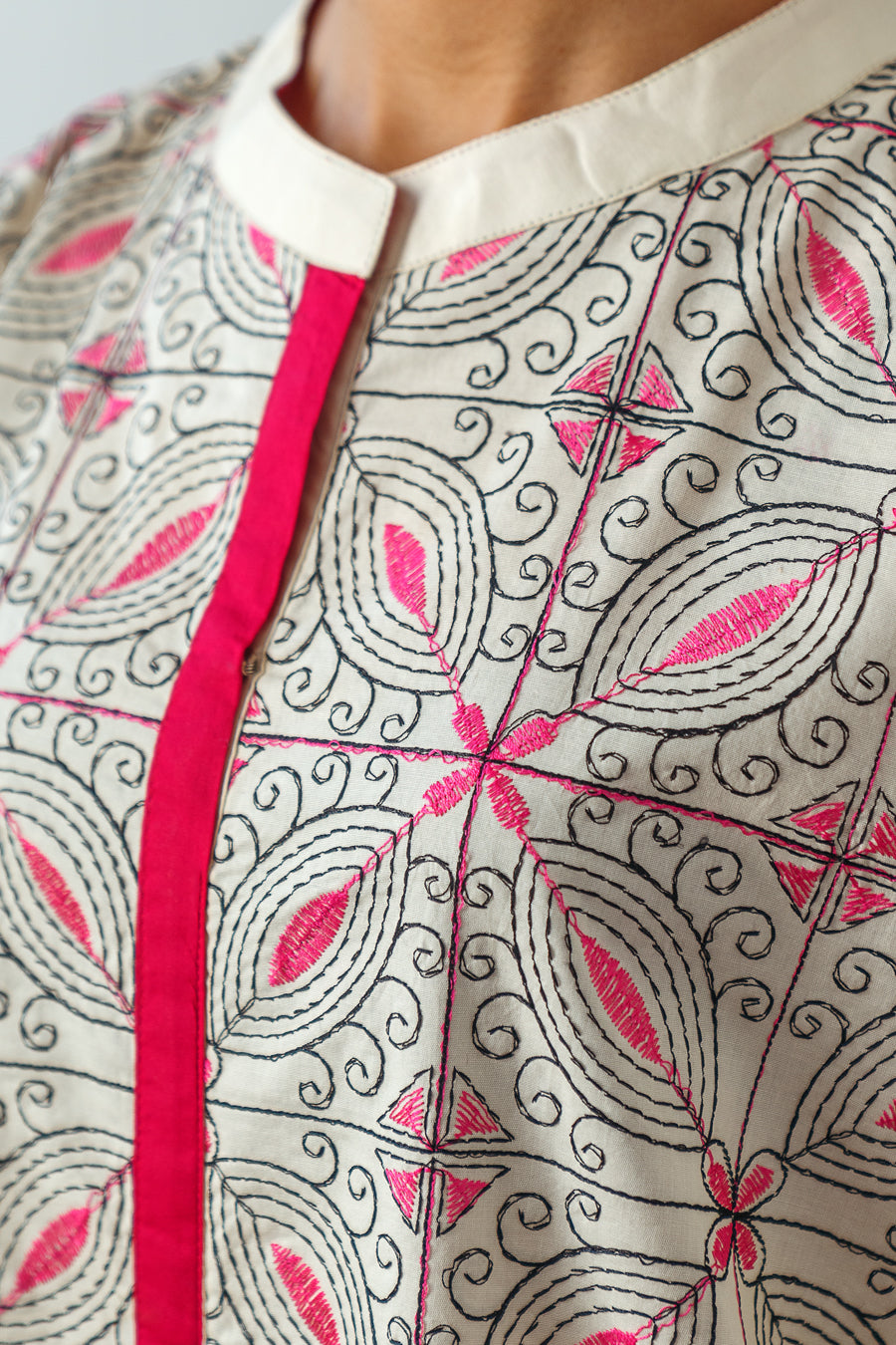 EMBROIDERED SHIRT