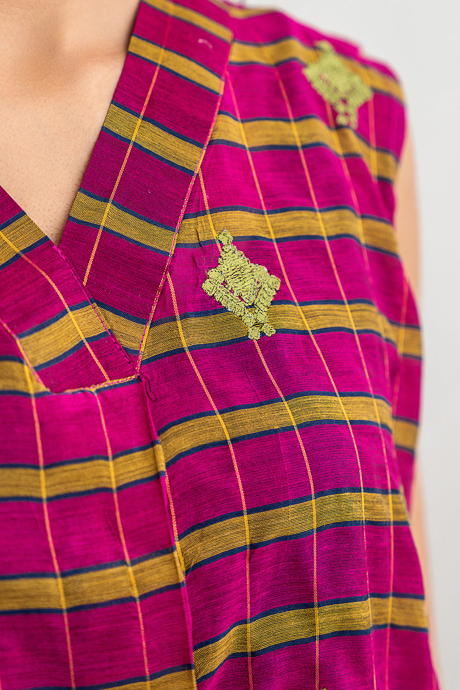 2 PIECE EMBROIDERED SUIT - LUXURY PRET