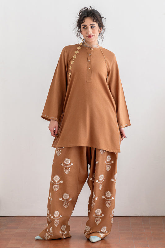 2 PIECE EMBROIDERED LAWN SUIT
