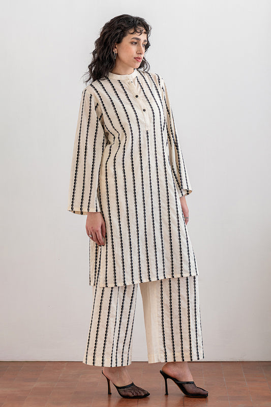2 PIECE EMBROIDERED LAWN SUIT