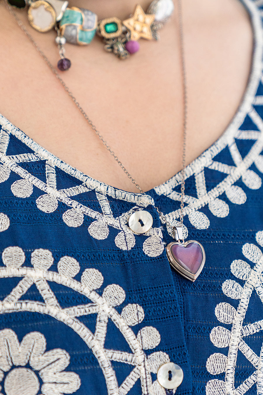 HEART EMBROIDERY SHIRT
