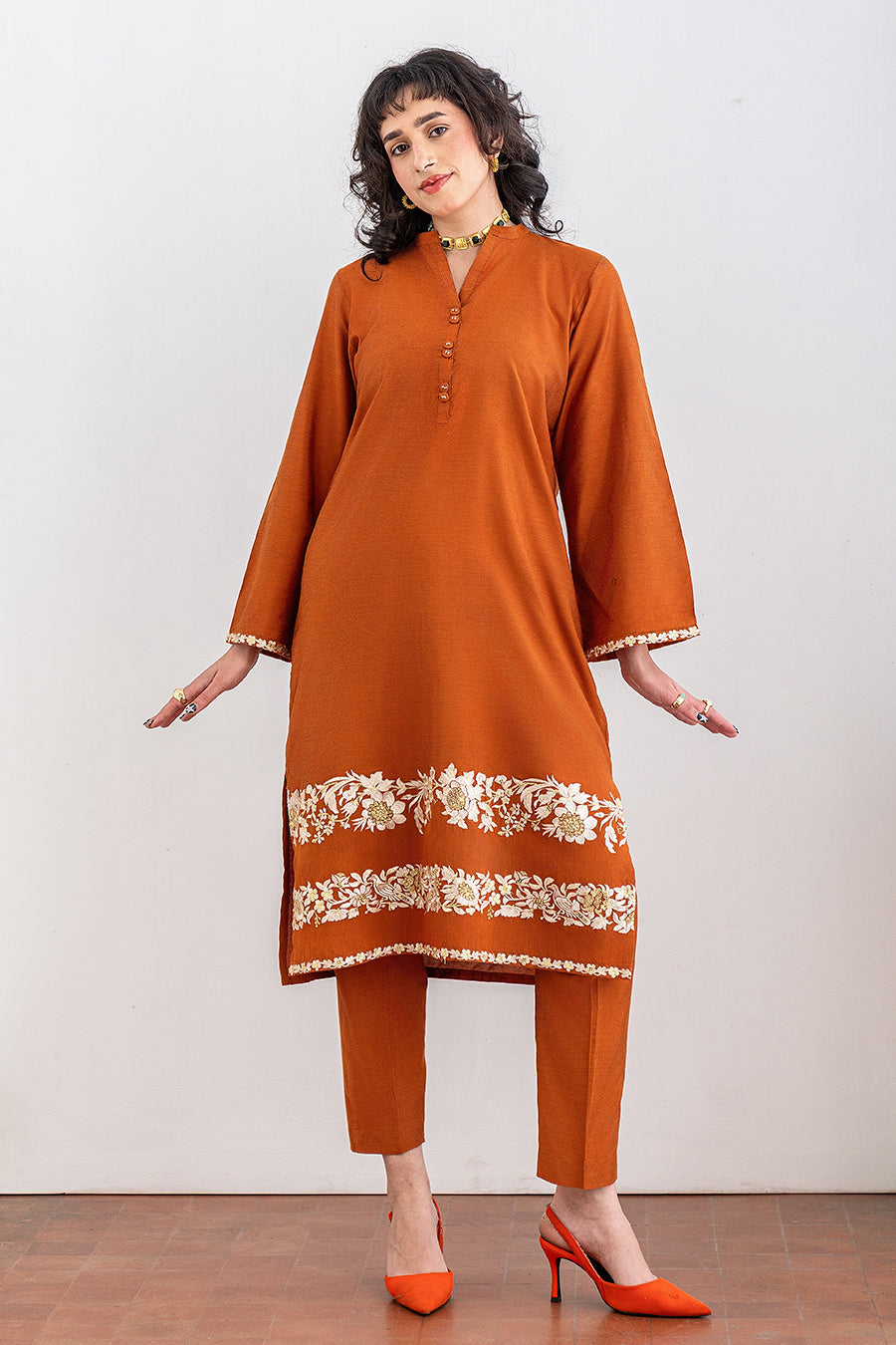 2 PIECE EMBROIDERED COTTON SILK SUIT