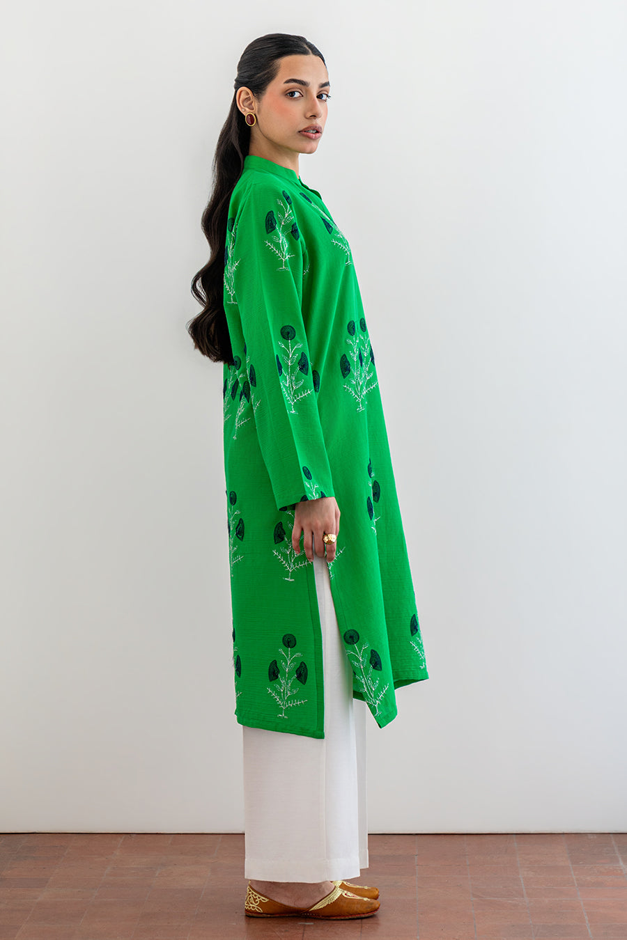 EMBROIDERED SHIRT
