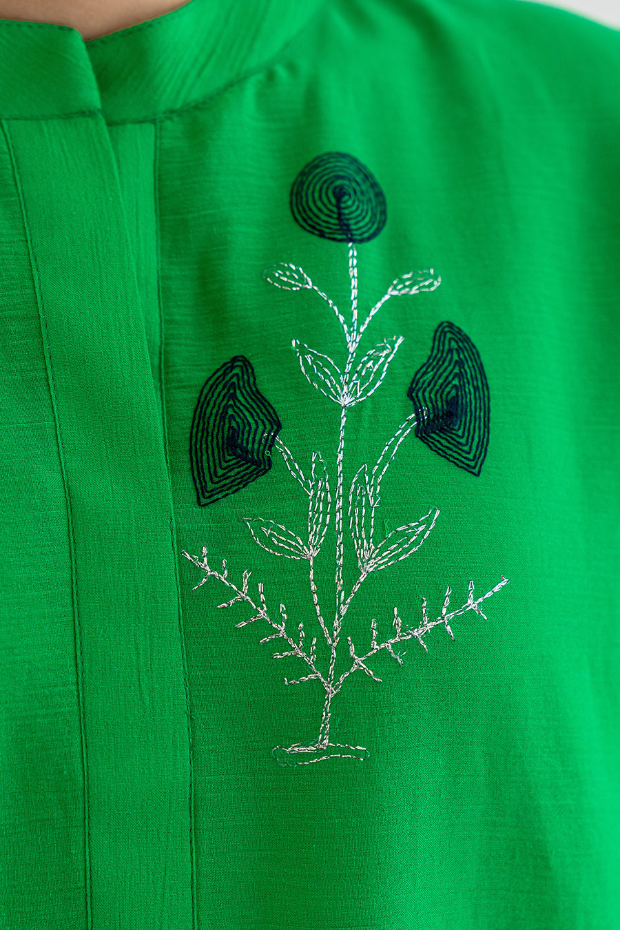 EMBROIDERED SHIRT