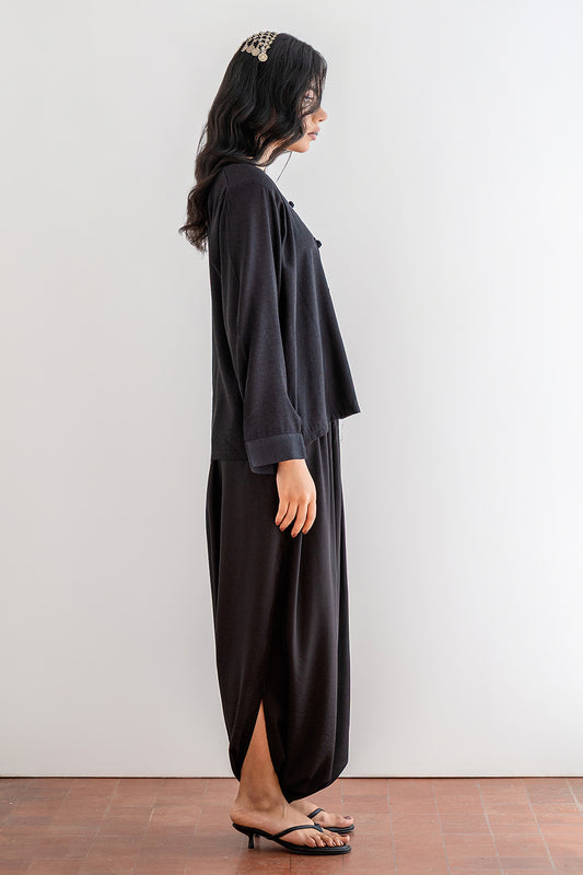 JAPANESE BUTTON TOP