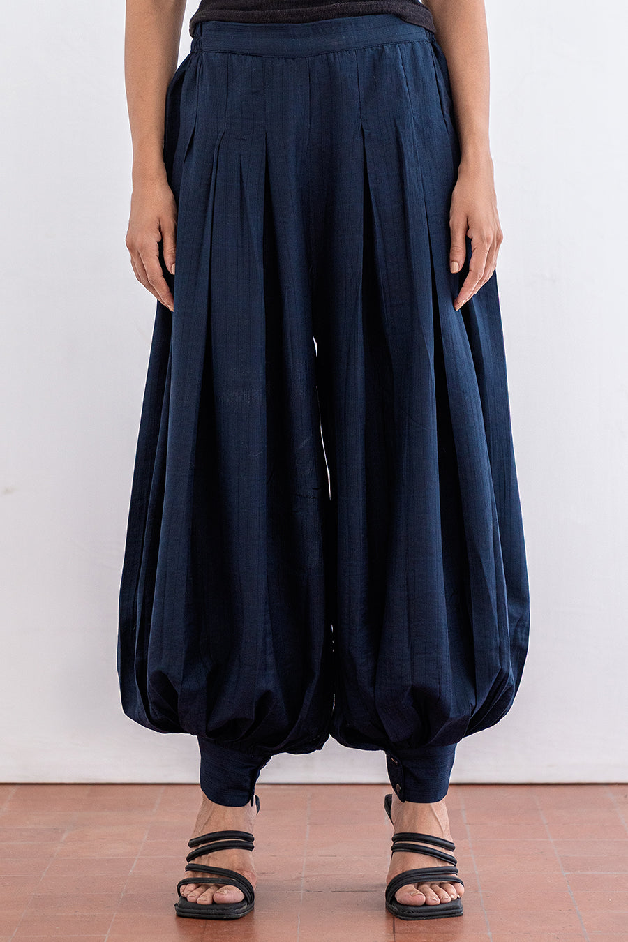 CUFFED BALLON PANTS