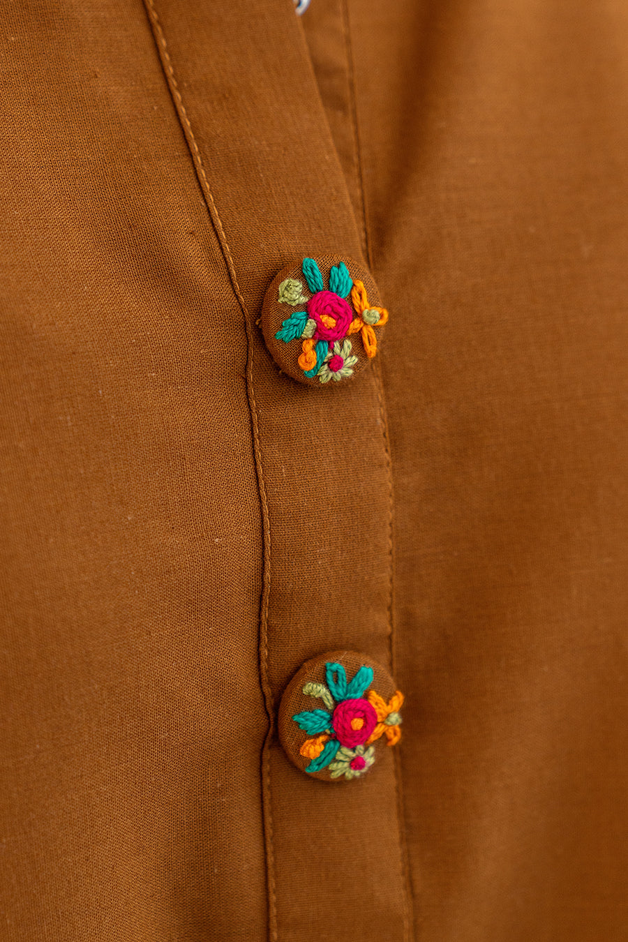 EMBROIDERED SET