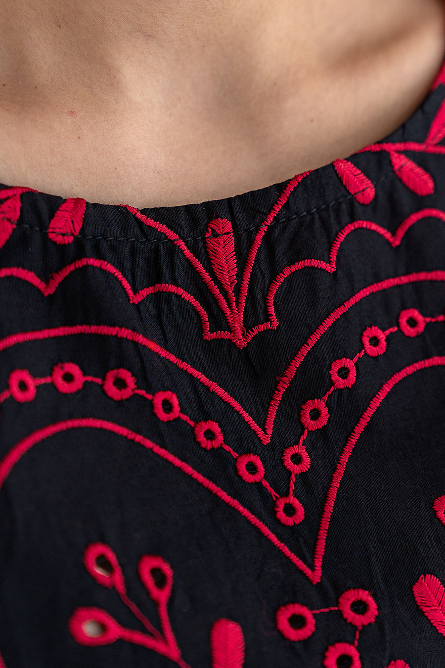 HEART EMBROIDERY SET
