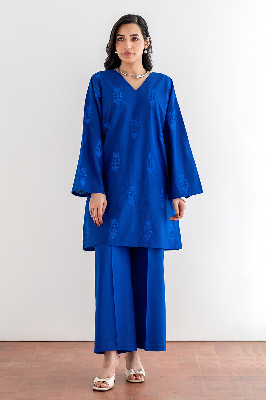 EMBROIDERY SET