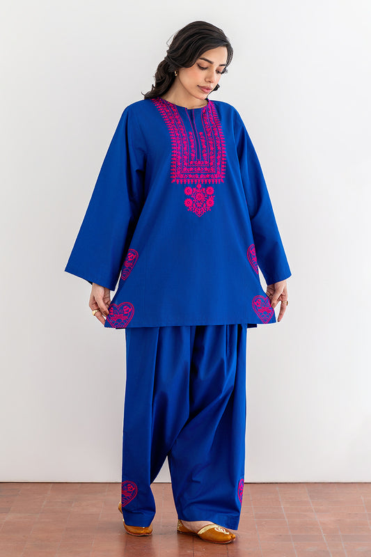 EMBROIDERED SET