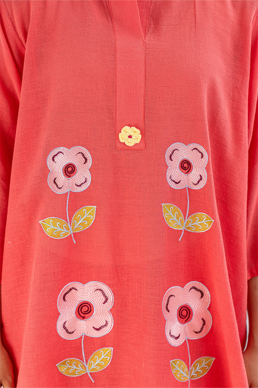EMBROIDERED SET