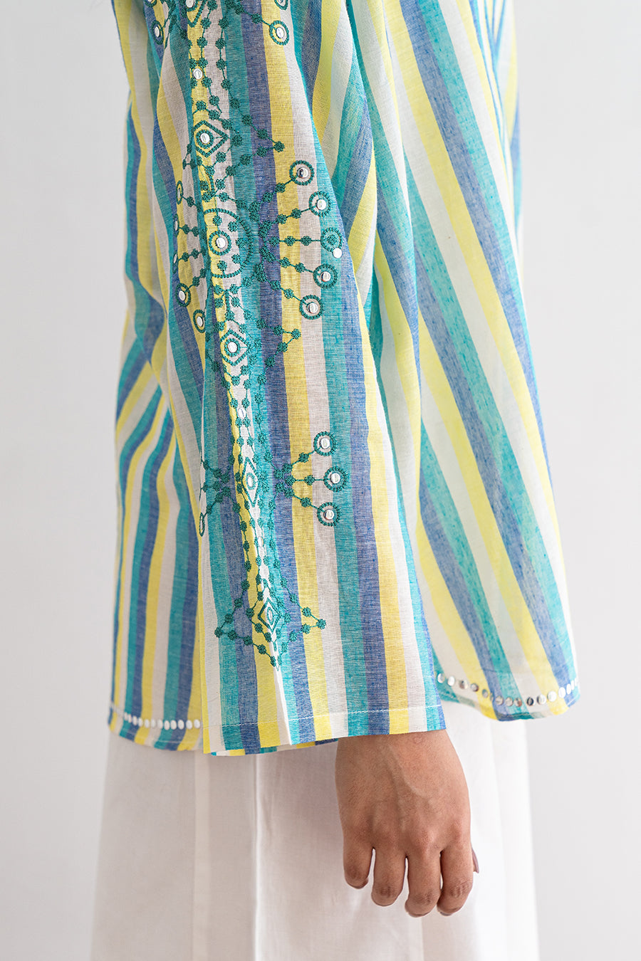 STUD SHIRT