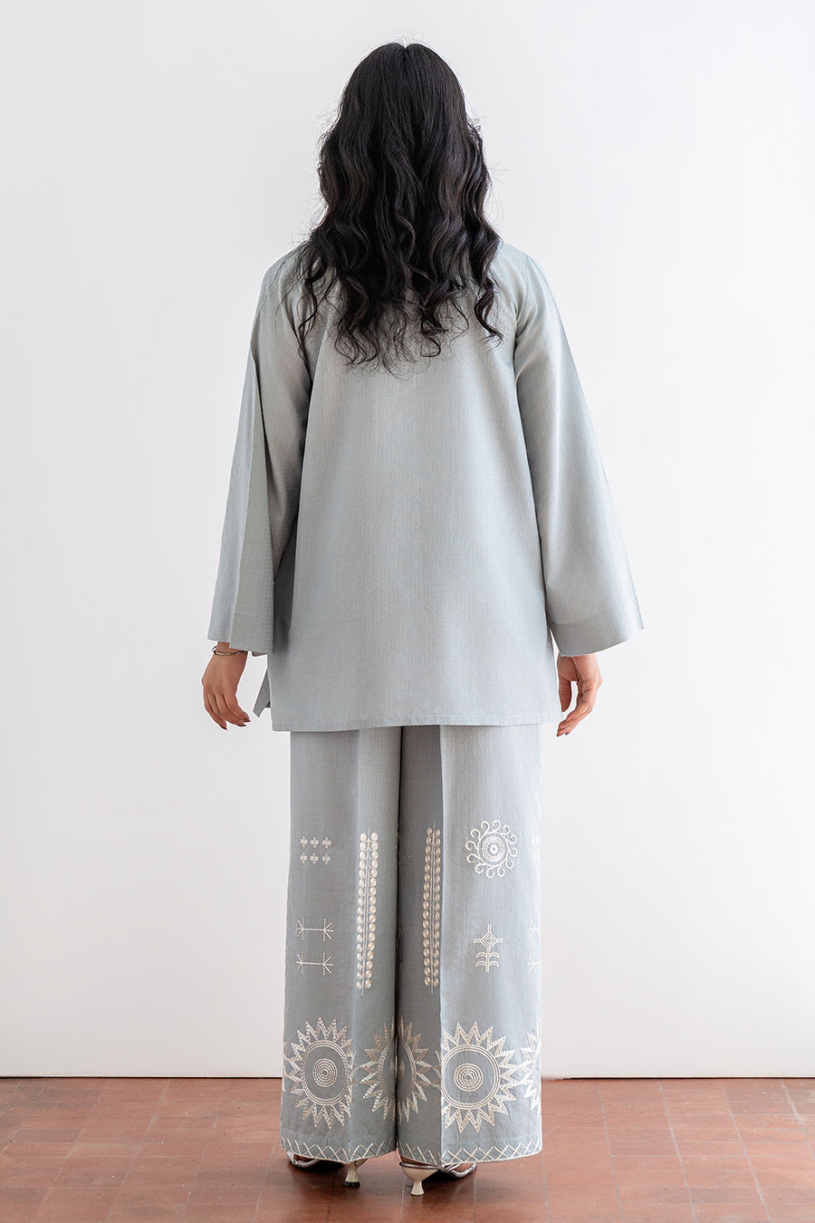EMBROIDERY SET