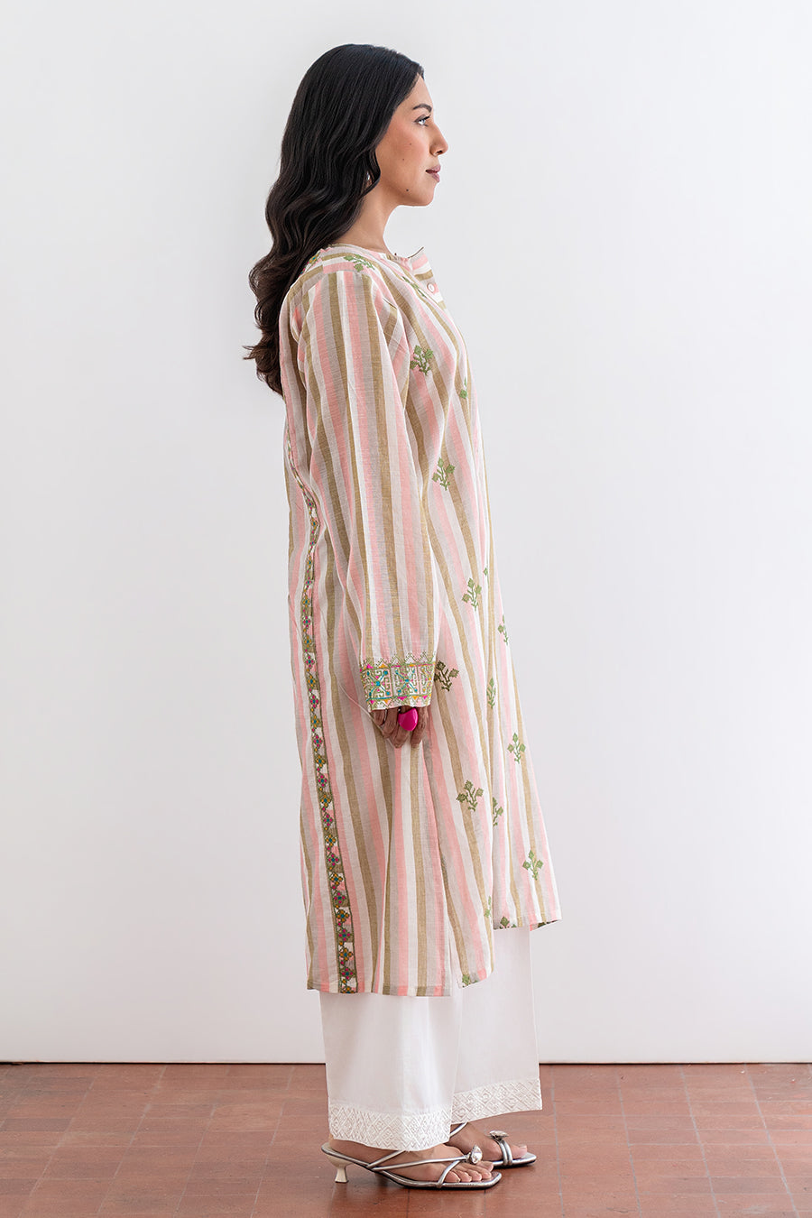 EMBROIDERED SHIRT