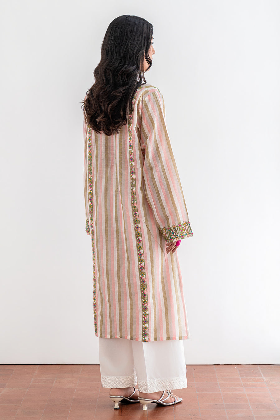 EMBROIDERED SHIRT