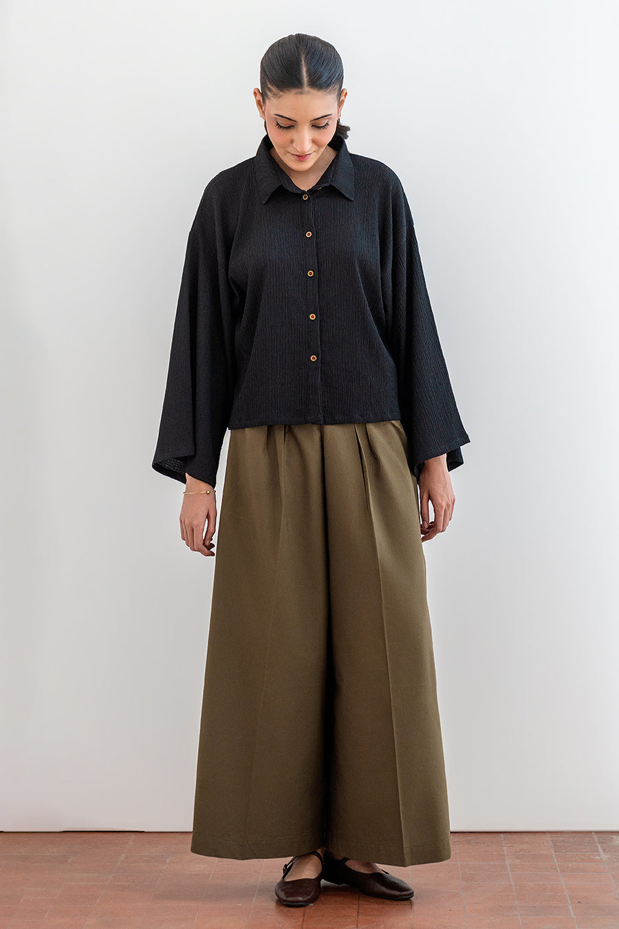 CROPPED PLEATED PANTS