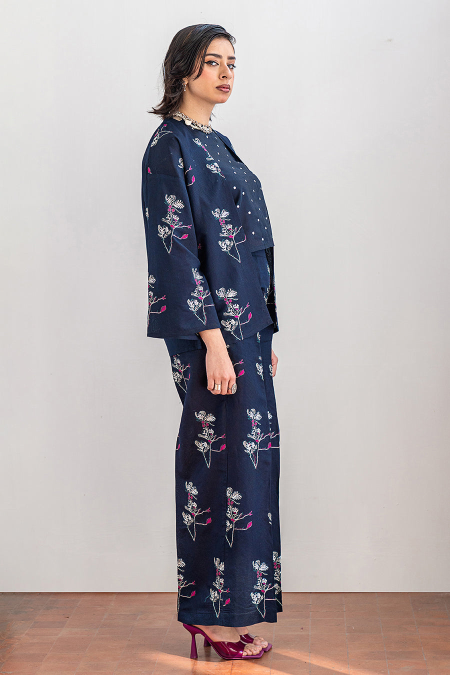 3 PIECE EMBROIDERED SUIT - LUXURY PRET
