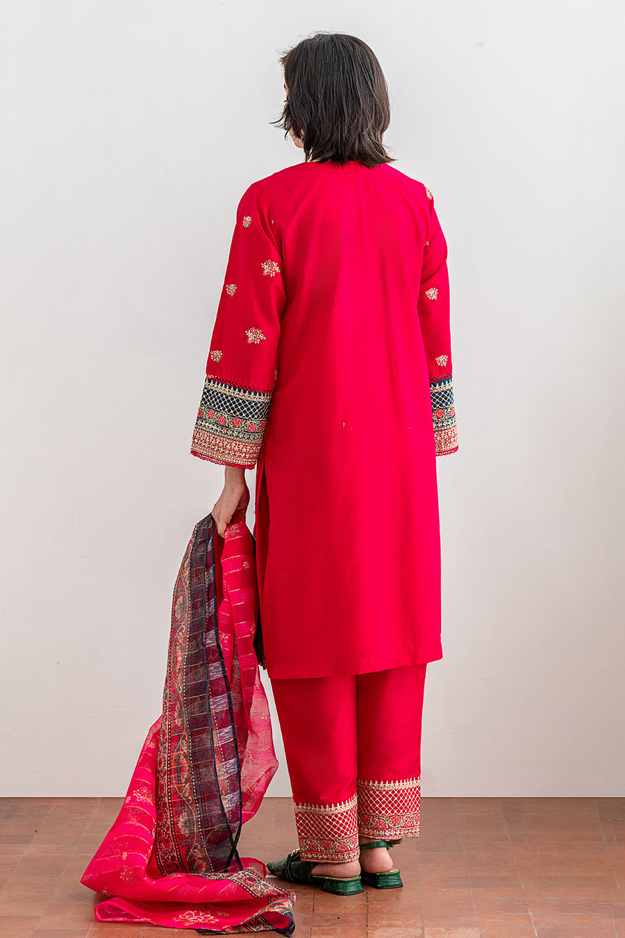 3 PIECE EMBROIDERED SUIT - LUXURY PRET