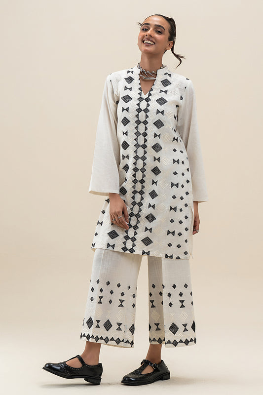 2 PIECE TEXTURED LAWN SUIT
