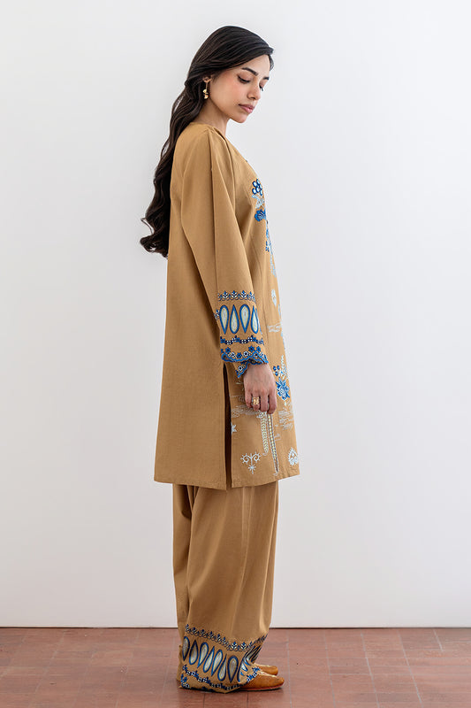EMBROIDERED SET