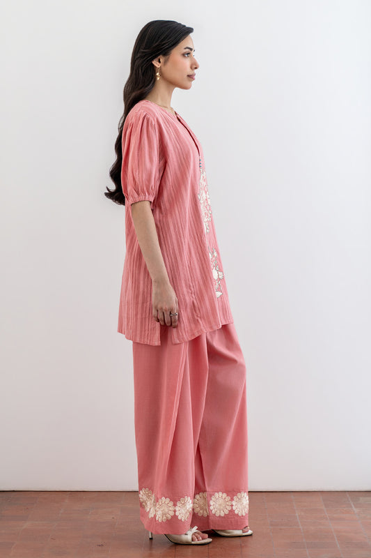 EMBROIDERED SET